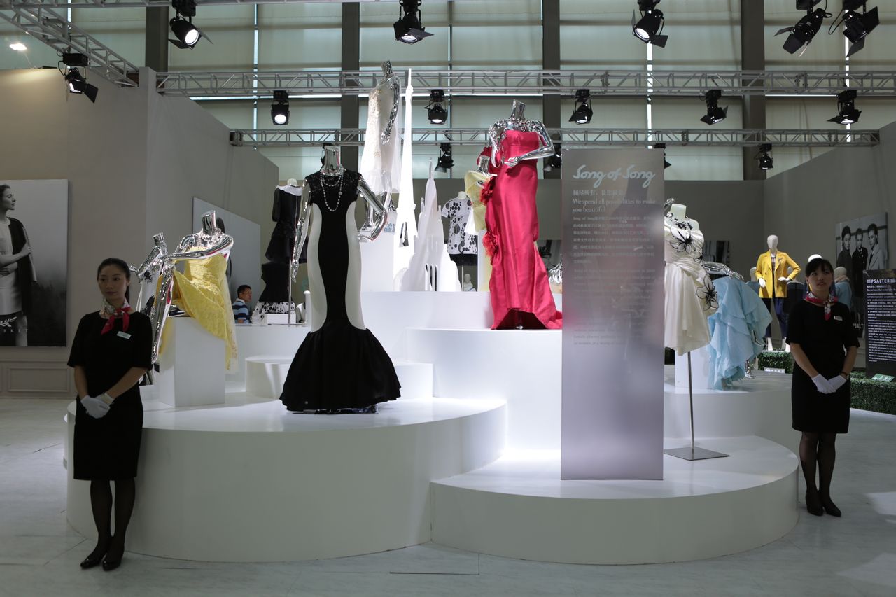 {Online Casino}(全球时尚公司排名前十)