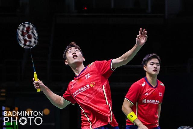 {賭波}(2020年羽毛球世锦赛男单决赛冠军) {賭波}(2020年羽毛球世锦赛男单决赛冠军)